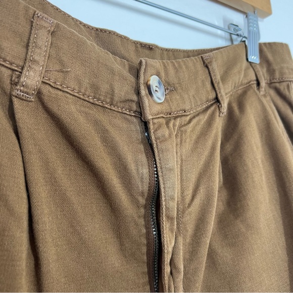 Free People Brown Tan Billie Chino Shorts - Picture 11 of 14